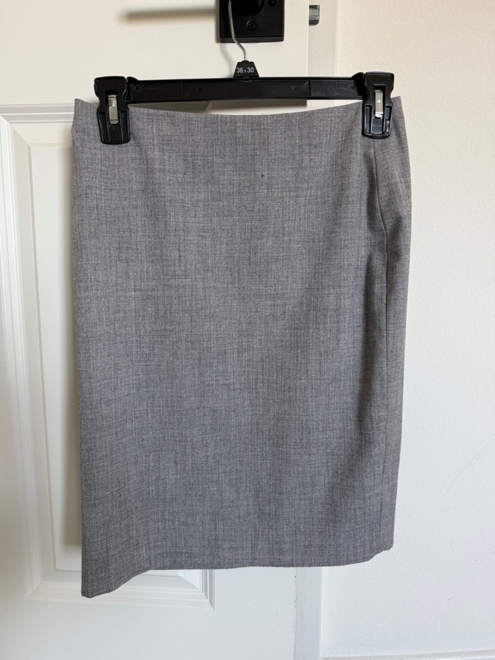 Classic Gray Pencil Skirt - Tailored Workwear
